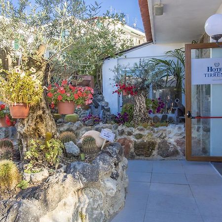 Hotel Terme Tirrenia Ísquia Exterior foto